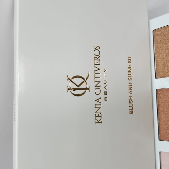 Kenia Ontiveros Beauty Blush & Shine Kit - Picture 2 of 13